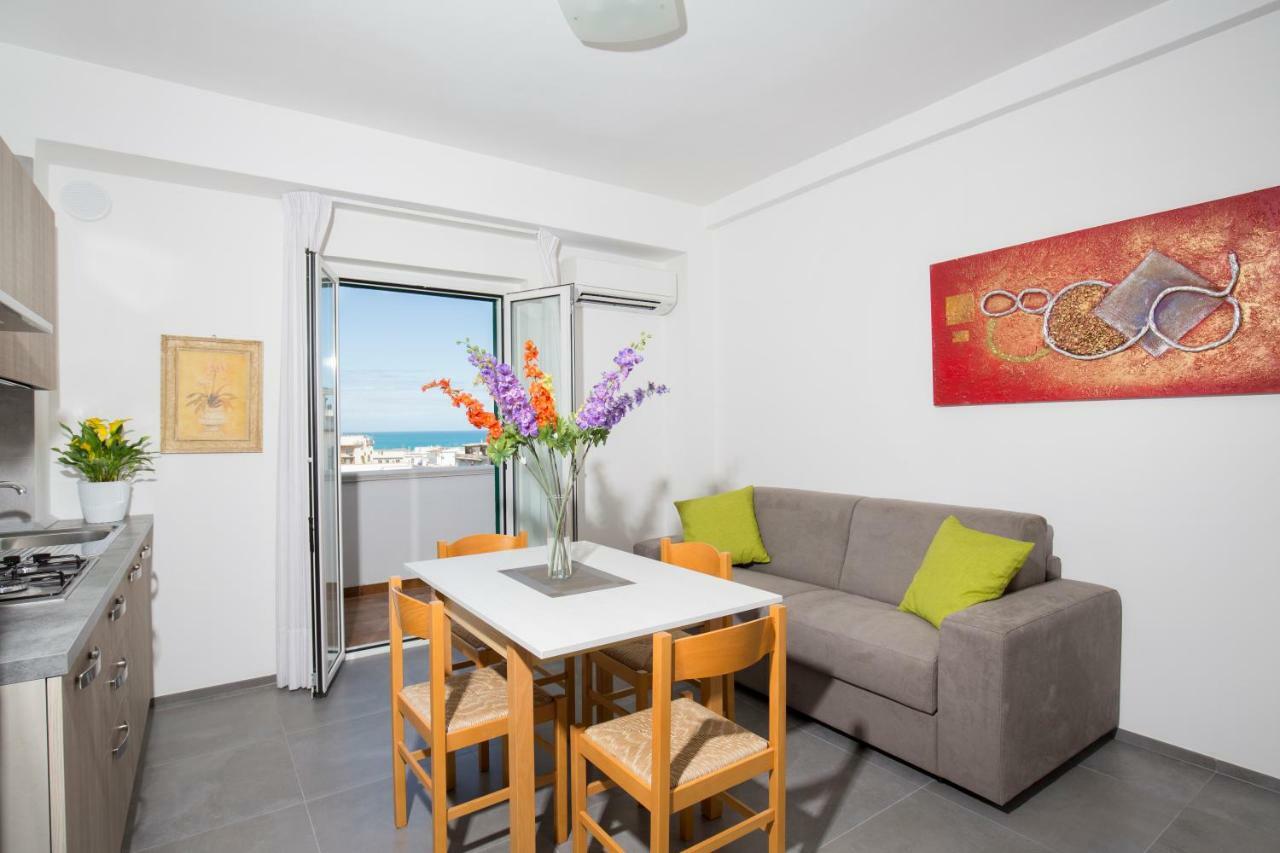 אפרטהוטל ויאסטה Svevo Sea House מראה חיצוני תמונה