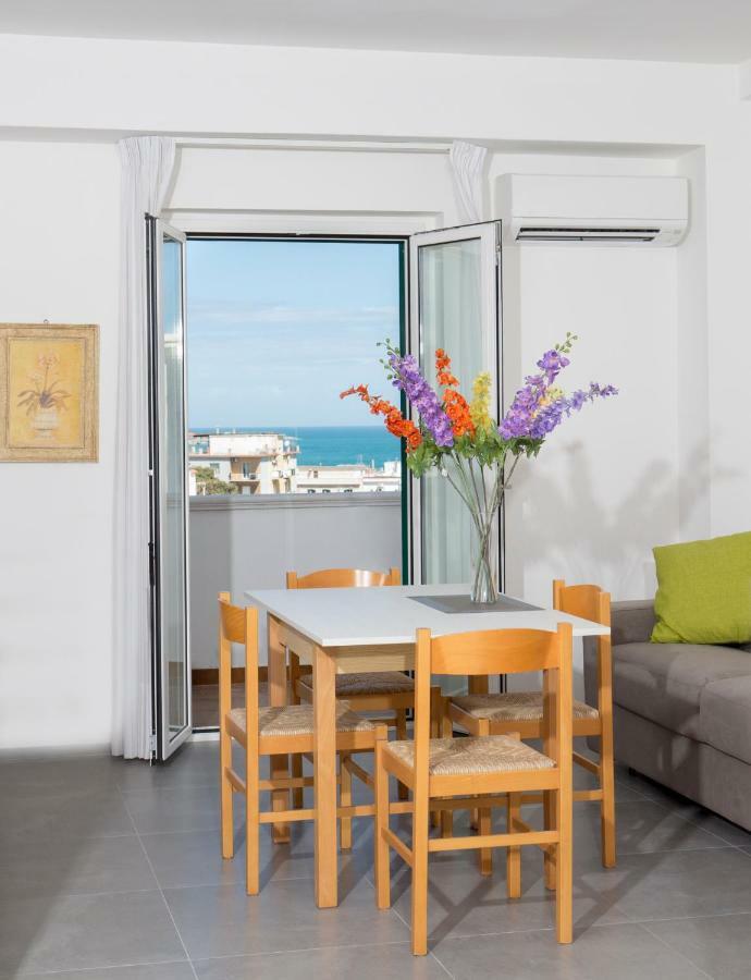 אפרטהוטל ויאסטה Svevo Sea House מראה חיצוני תמונה