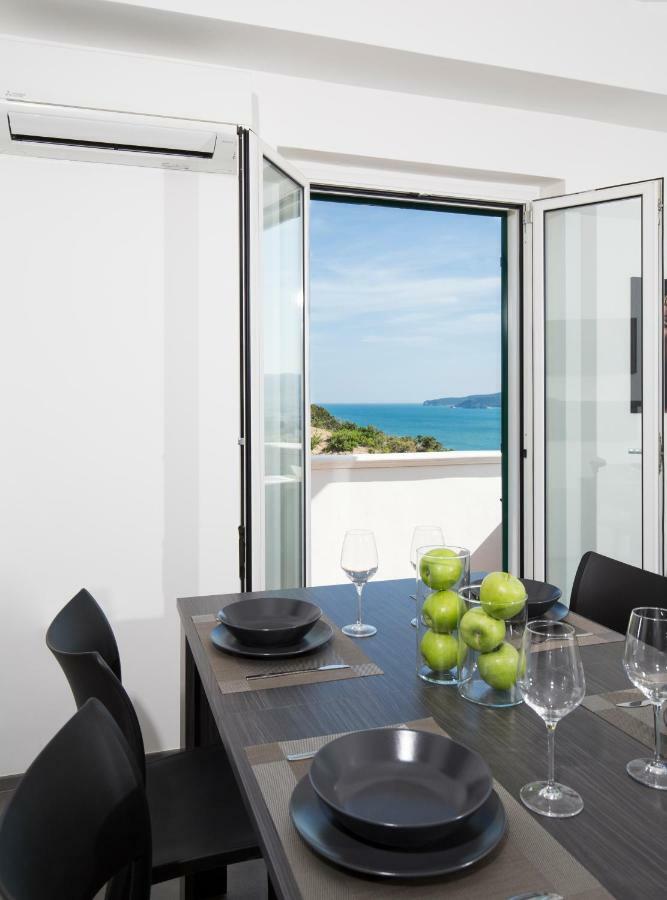 אפרטהוטל ויאסטה Svevo Sea House מראה חיצוני תמונה